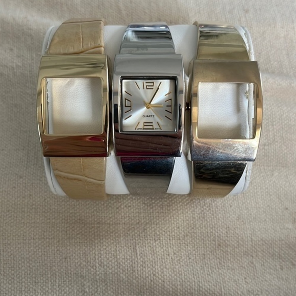 Accutime Women’s‎ Watch & Three Interchangeable Cuff Bands